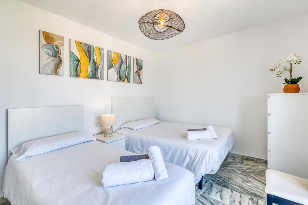 Hanami El Pinacho Beach Appartement Estepona Buitenkant foto