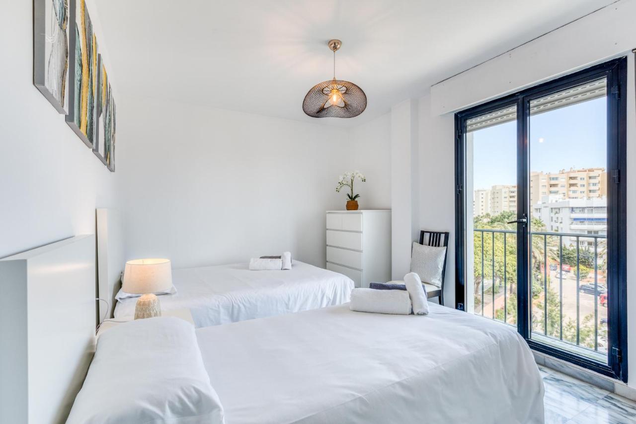 Hanami El Pinacho Beach Appartement Estepona Buitenkant foto